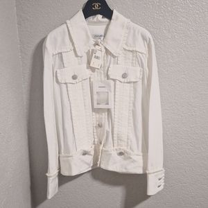 Chanel jacket size 38